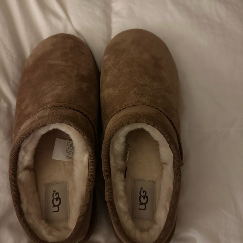 UGG Classic Slippers in Tan